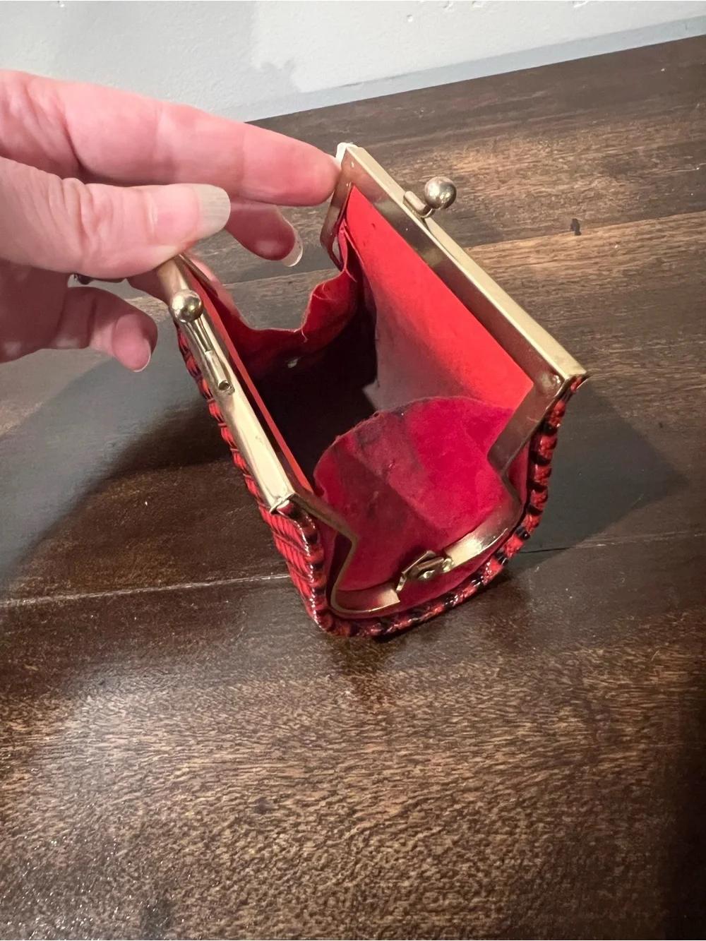 Vintage Red & Black Kiss Lock Coin Purse